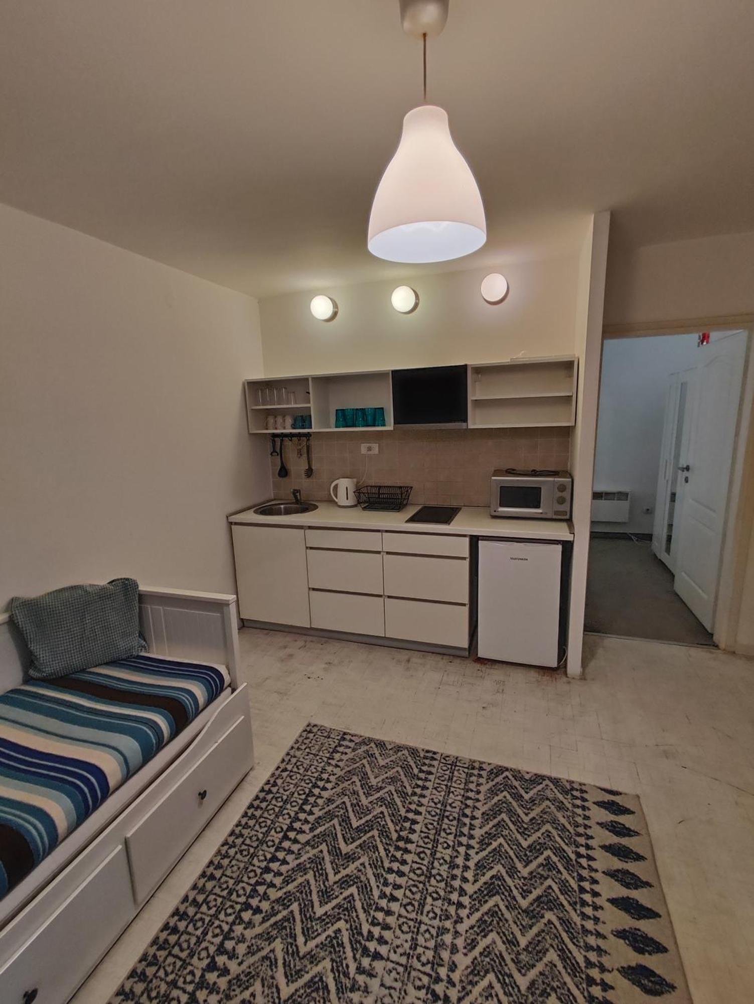Balkan-Inn Apartments เบลเกรด ภายนอก รูปภาพ
